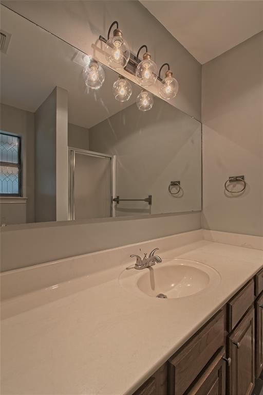 Building Photo - 1102 Fowzer St