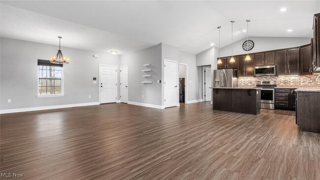 Building Photo - 6965 Chandlersville Rd