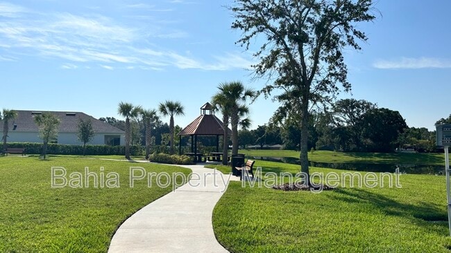 Building Photo - 1676 Hummingbird Rd