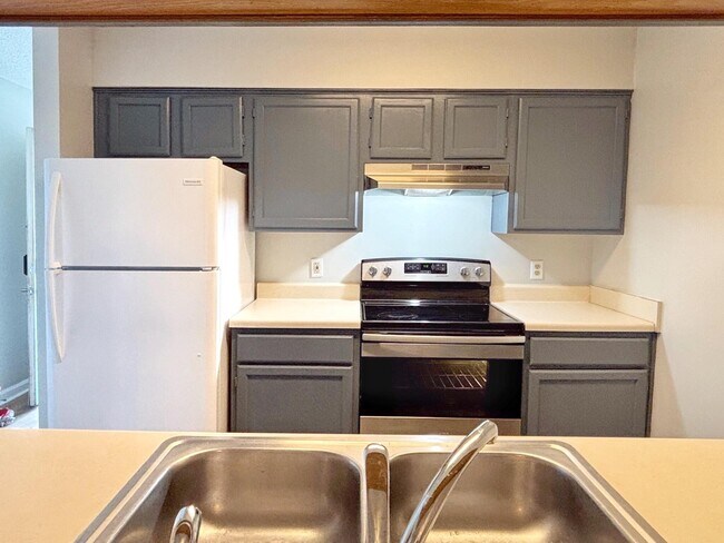 Building Photo - 200 Sandestin Ln