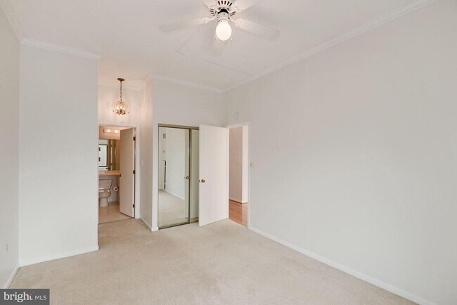 Building Photo - 2111 Wisconsin Ave NW