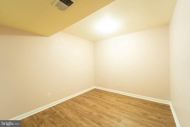 Building Photo - 13037 Carolyn Forest Dr