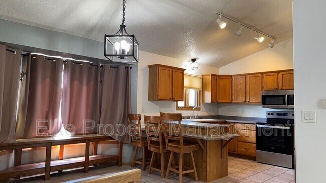 Building Photo - 107 S Brewer Dr