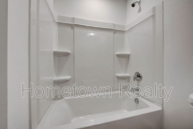 Building Photo - 9724 NW 124th St