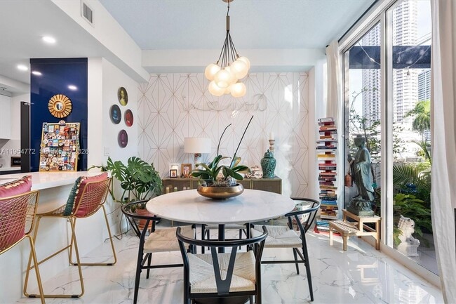 Building Photo - 275 NE 18th St