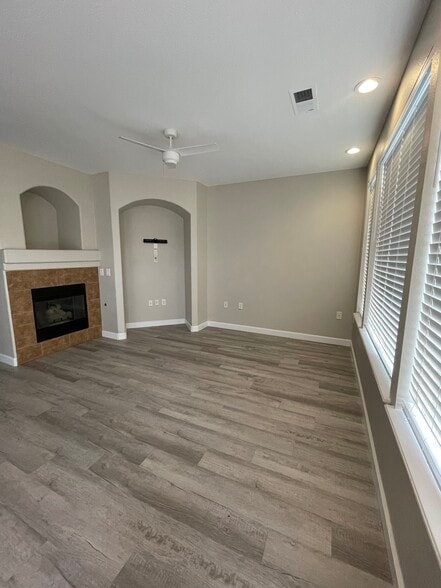 Building Photo - 16294 E Geddes Ln