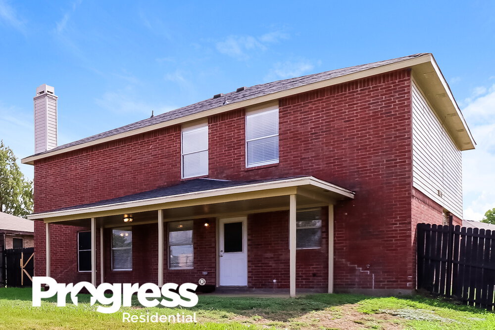 Building Photo - 6151 De Lollis Dr