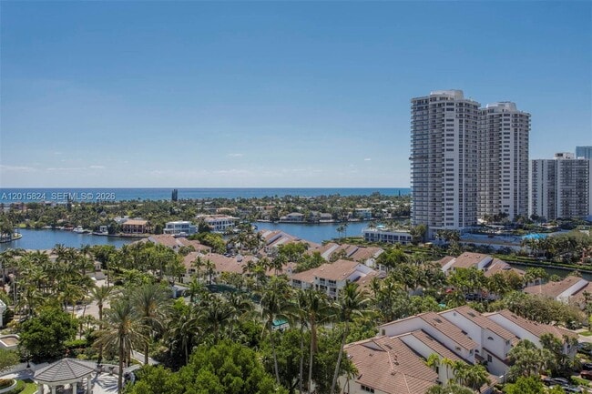 Building Photo - 21055 Yacht Club Dr