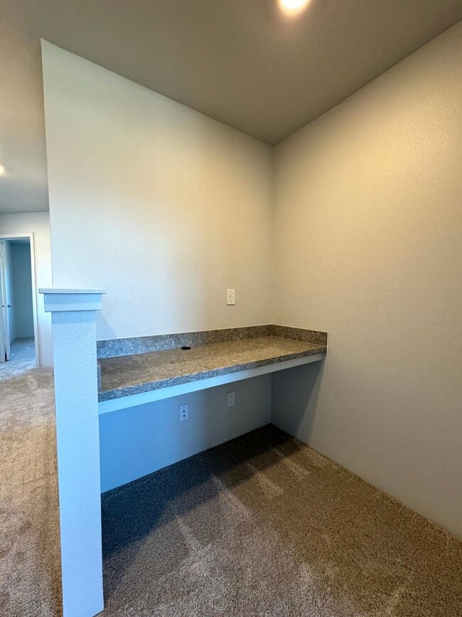 Building Photo - Brand New Home in Hoopili Kanalani - Culdesac - 4 Bed 2.5 Bath