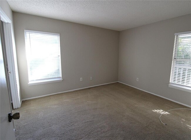 Building Photo - 8121 45th Ct E