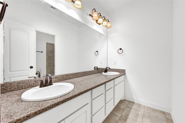 Building Photo - 27915 Genesis Manor Ln