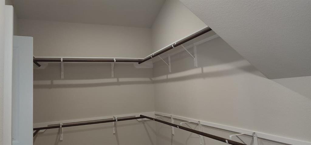 Building Photo - 8706 Sunbury Oak Cir