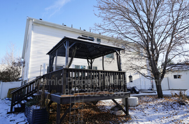 Building Photo - 5136 Pebblestone Cir