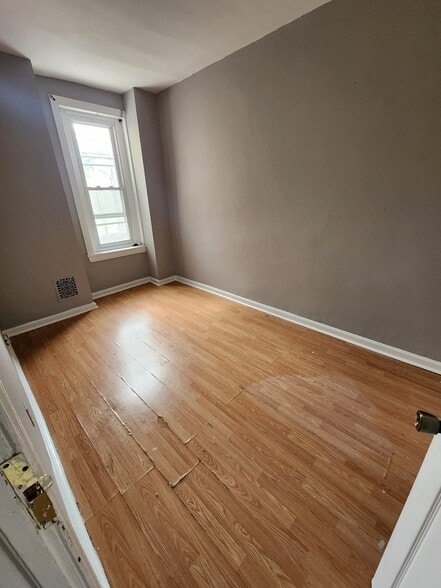 Building Photo - 2530 W Gordon St