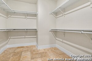 Building Photo - 9130 Windgarden Cir