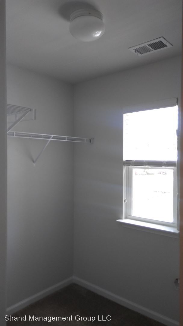 Building Photo - 3 br, 2.5 bath House - 1039 Tee Shot Drive...