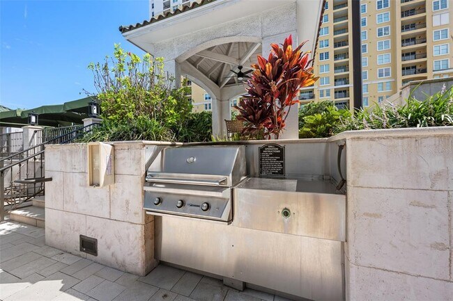 Building Photo - 345 Bayshore Blvd