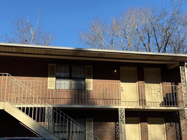 Building Photo - 4409 Bruhin Rd