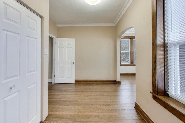 Building Photo - 3920 N Austin Ave