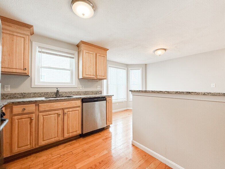 Building Photo - 34 Lonsdale St