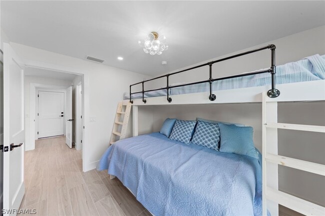 Building Photo - 548 Boulder Dr