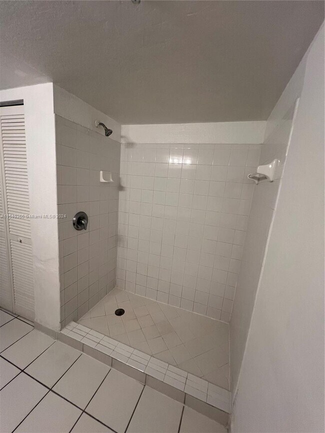 Building Photo - 15460 SW 284th St