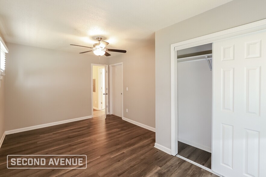 Building Photo - 401 Lacy Ln