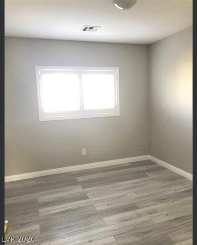 Building Photo - 6473 Blue Iris Ct