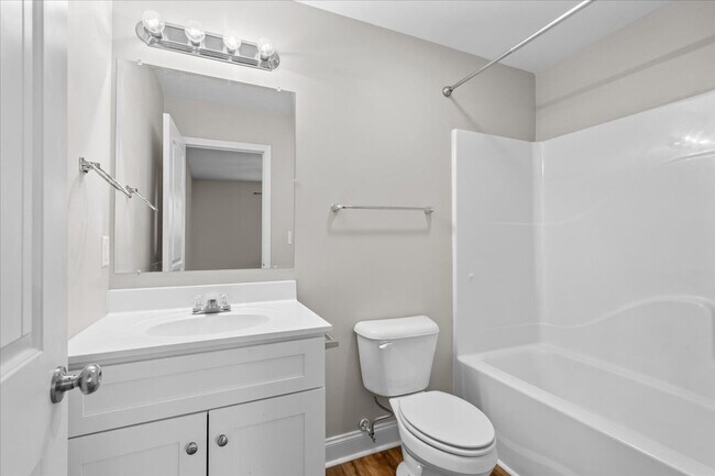 Building Photo - Pristine 3 Bed 2 Bath Home in Dalton