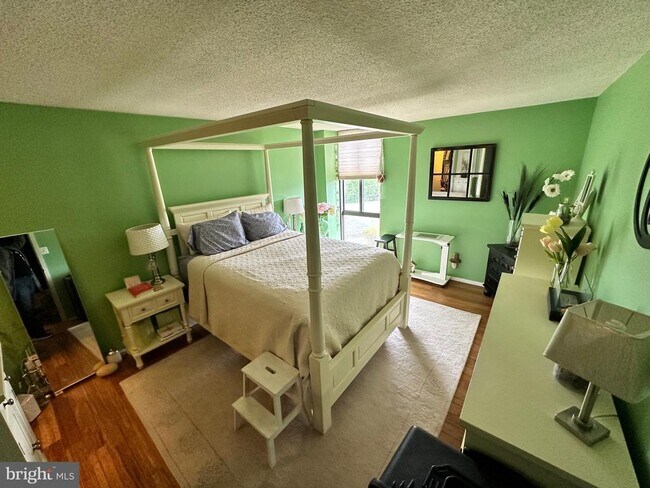 Building Photo - 6800 Fleetwood Rd