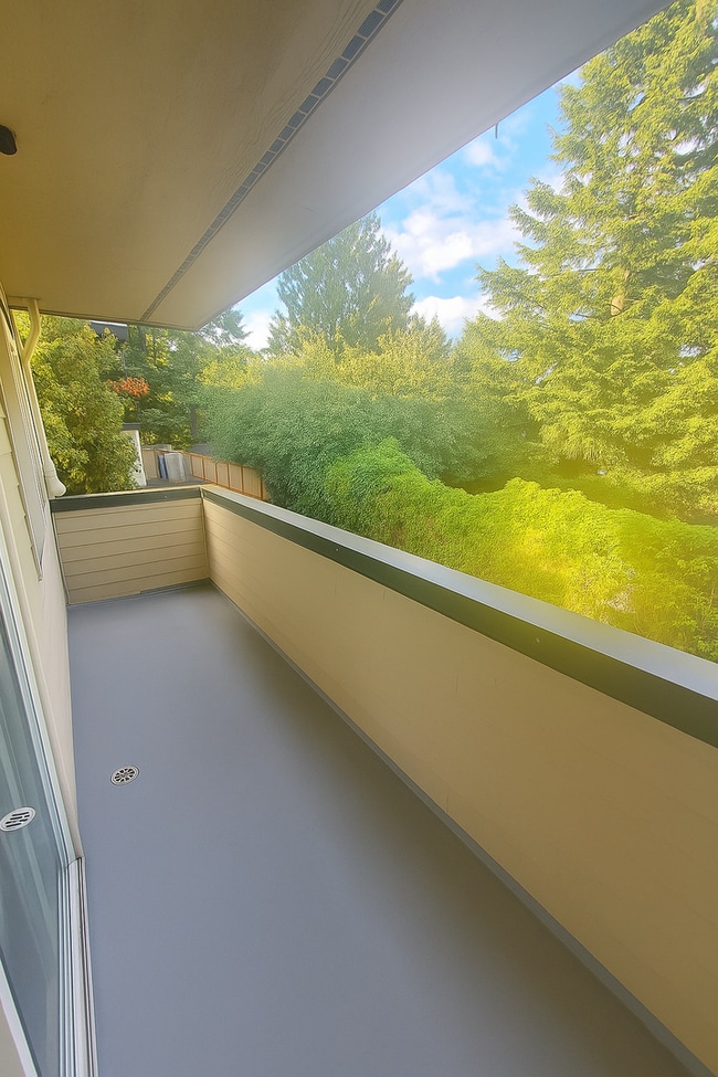 Building Photo - Your Peaceful Retreat in the Heart of Conv...