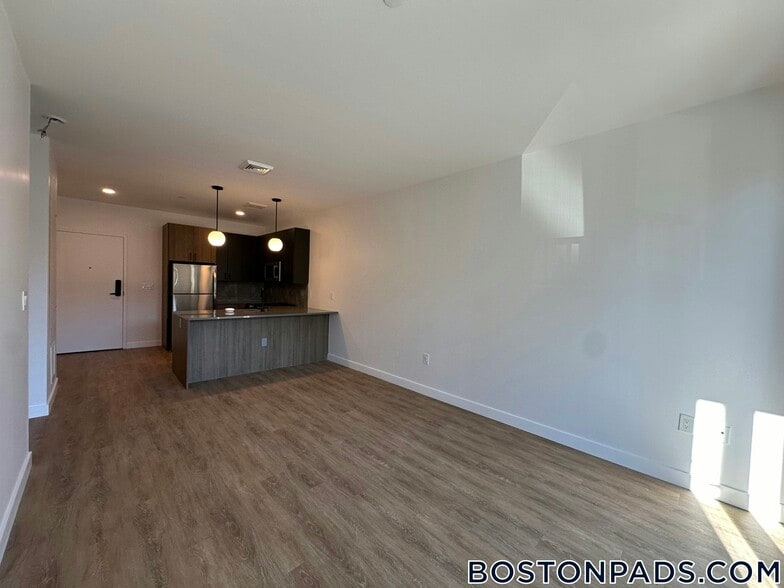 Building Photo - 199 Gardner St