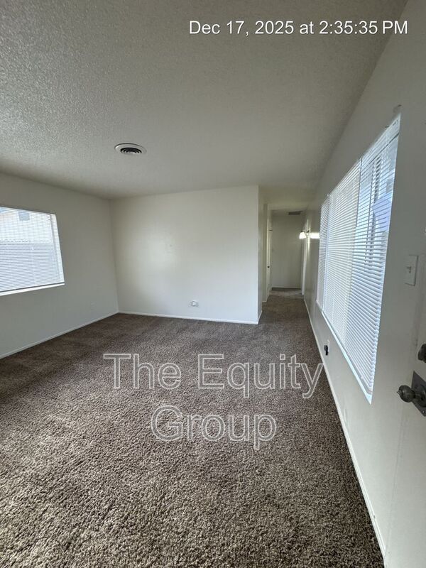 Building Photo - 801 S Conyer St