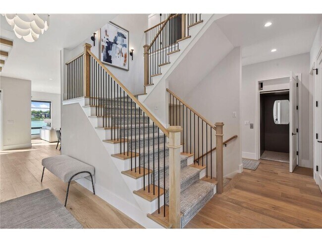 Building Photo - 4467 Lafayette Ln