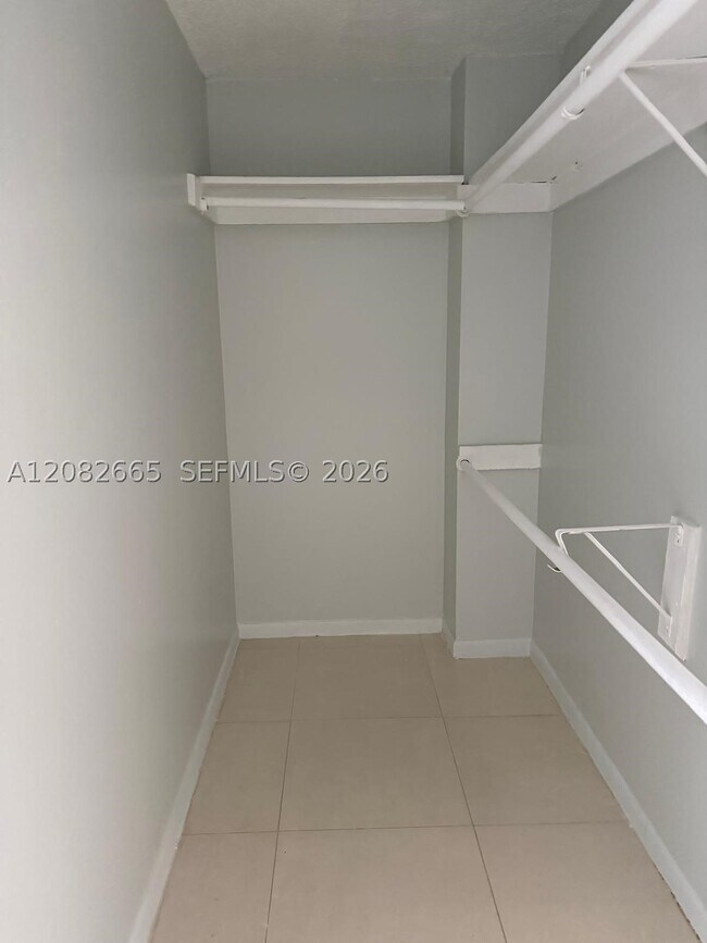 Building Photo - 8650 SW 133rd Avenue Rd