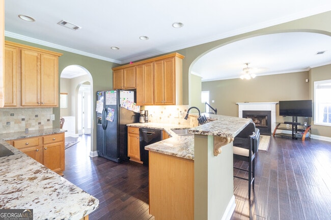 Building Photo - 27 Portico Pl