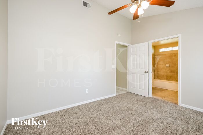 Building Photo - 3753 Dartford Dr
