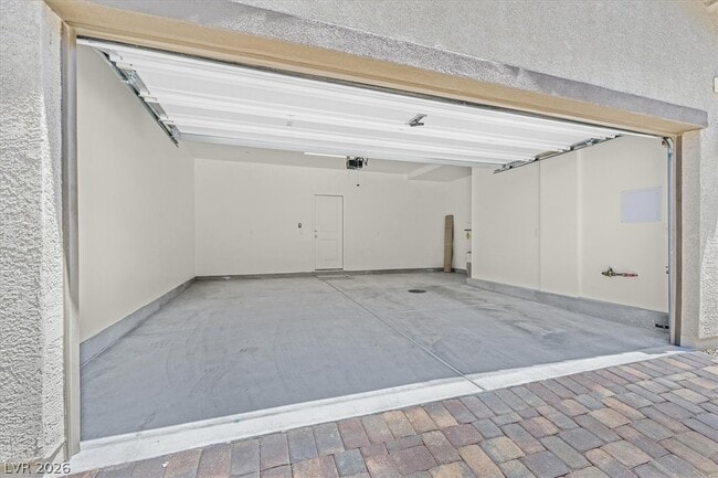 Building Photo - 3297 Pergusa Dr