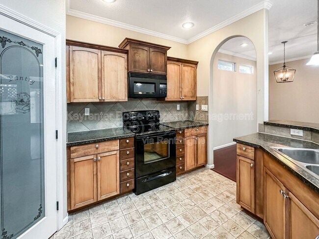 Building Photo - 9259 W Olivia St