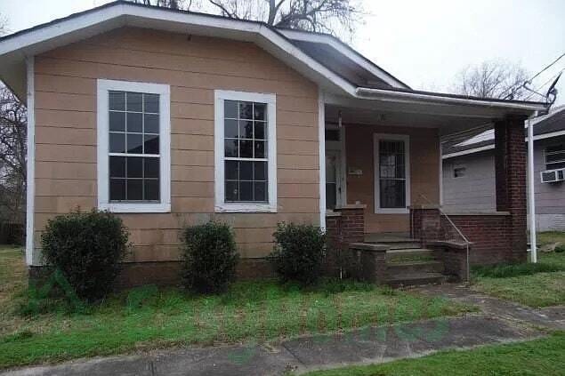 Primary Photo - 732 Thomas St