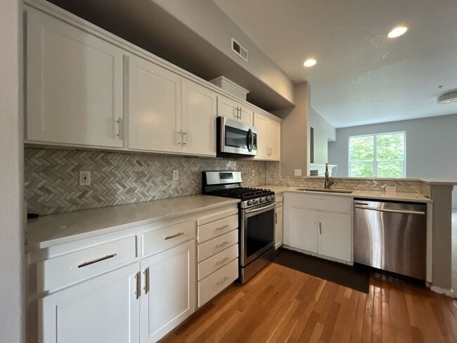 Building Photo - 2677 NW Preston Ct