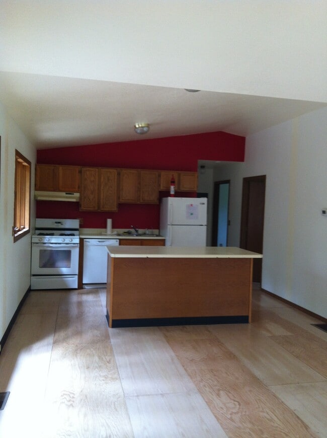 Building Photo - 1214 N Williwaw Way