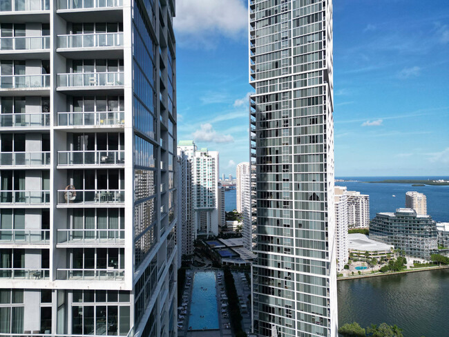 Building Photo - 485 Brickell Ave