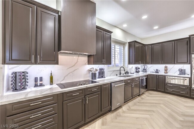 Building Photo - 7520 Captains Harbor Dr