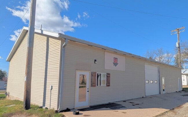 Building Photo - 110 F S Dr