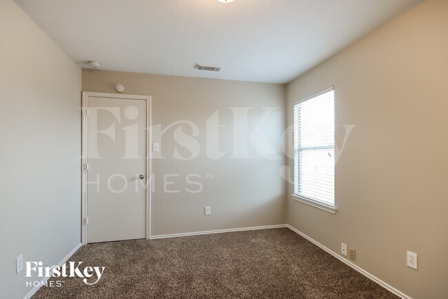 Building Photo - 17903 Seco Creek Ln