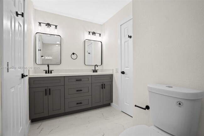 Building Photo - 28015 SW 143rd Ct