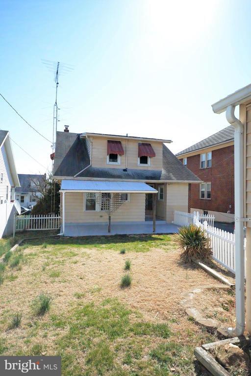 Building Photo - 623 Guilford Ave