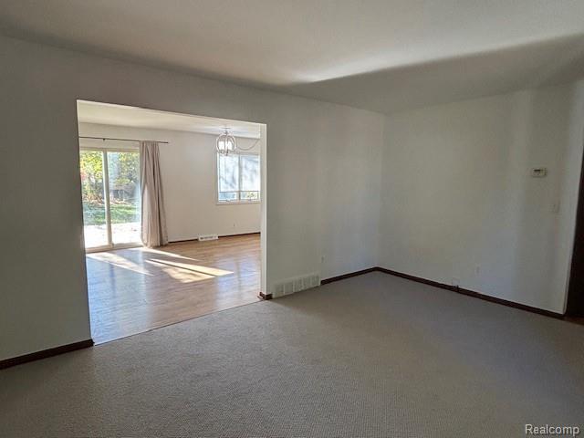 Building Photo - 2145 Lakeshire Dr