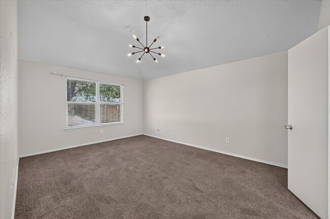 Building Photo - 844 Canyon Cove Dr